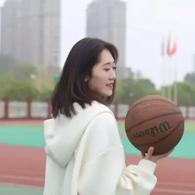 任凡怡